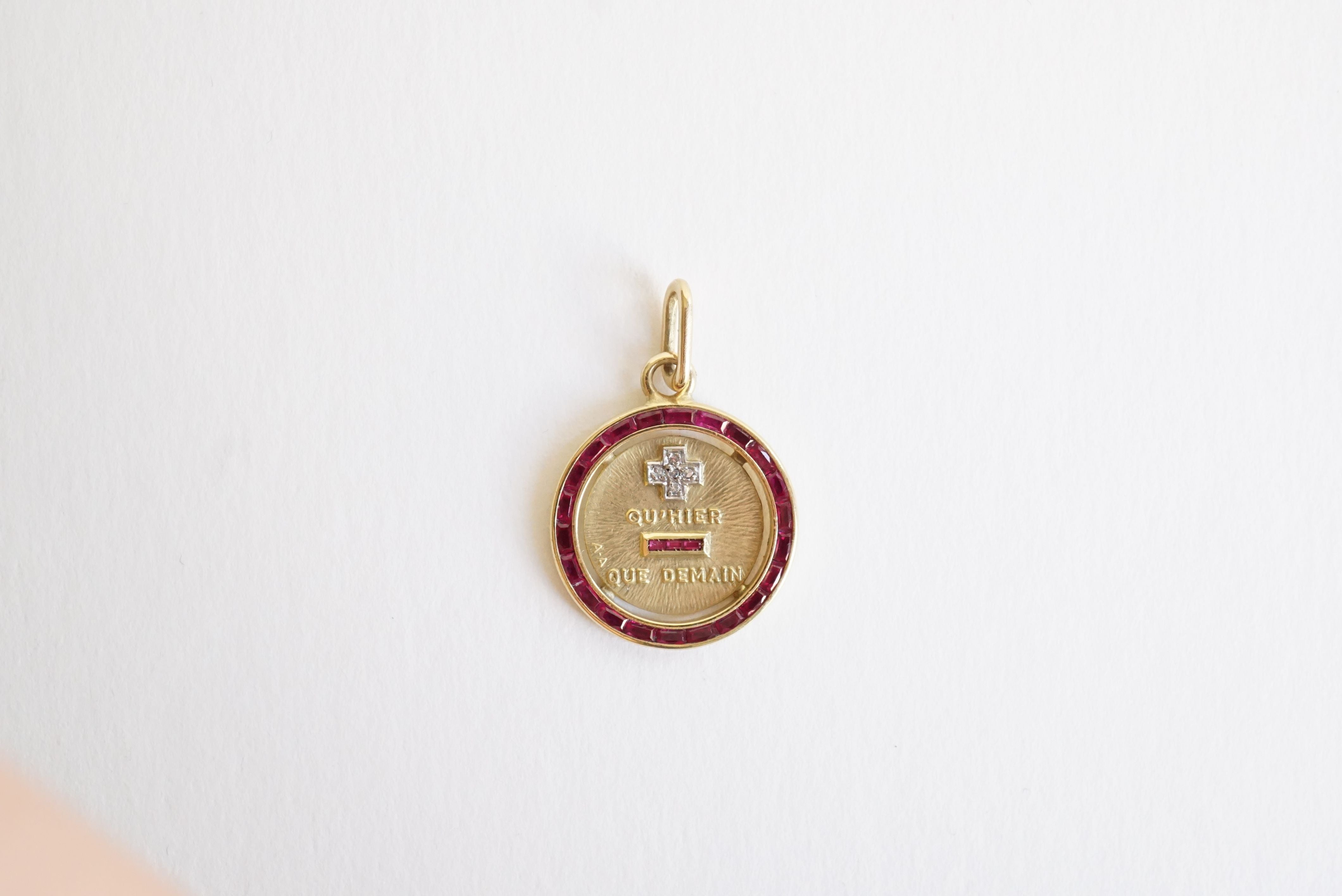 Augis Médaille or rubis et diamants