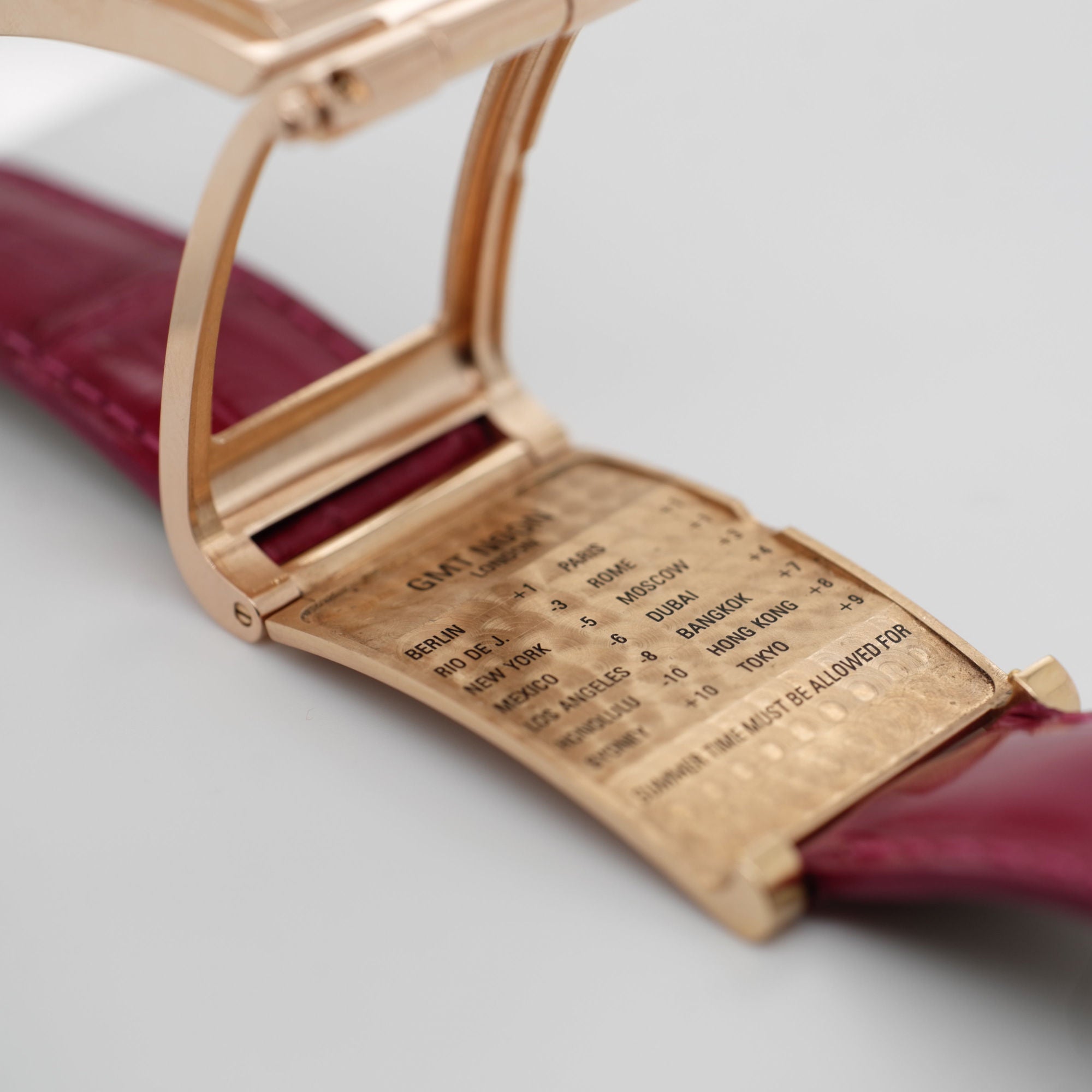 CORUM "Tobogan Flip Up" Watch in Rose gold and Quartz