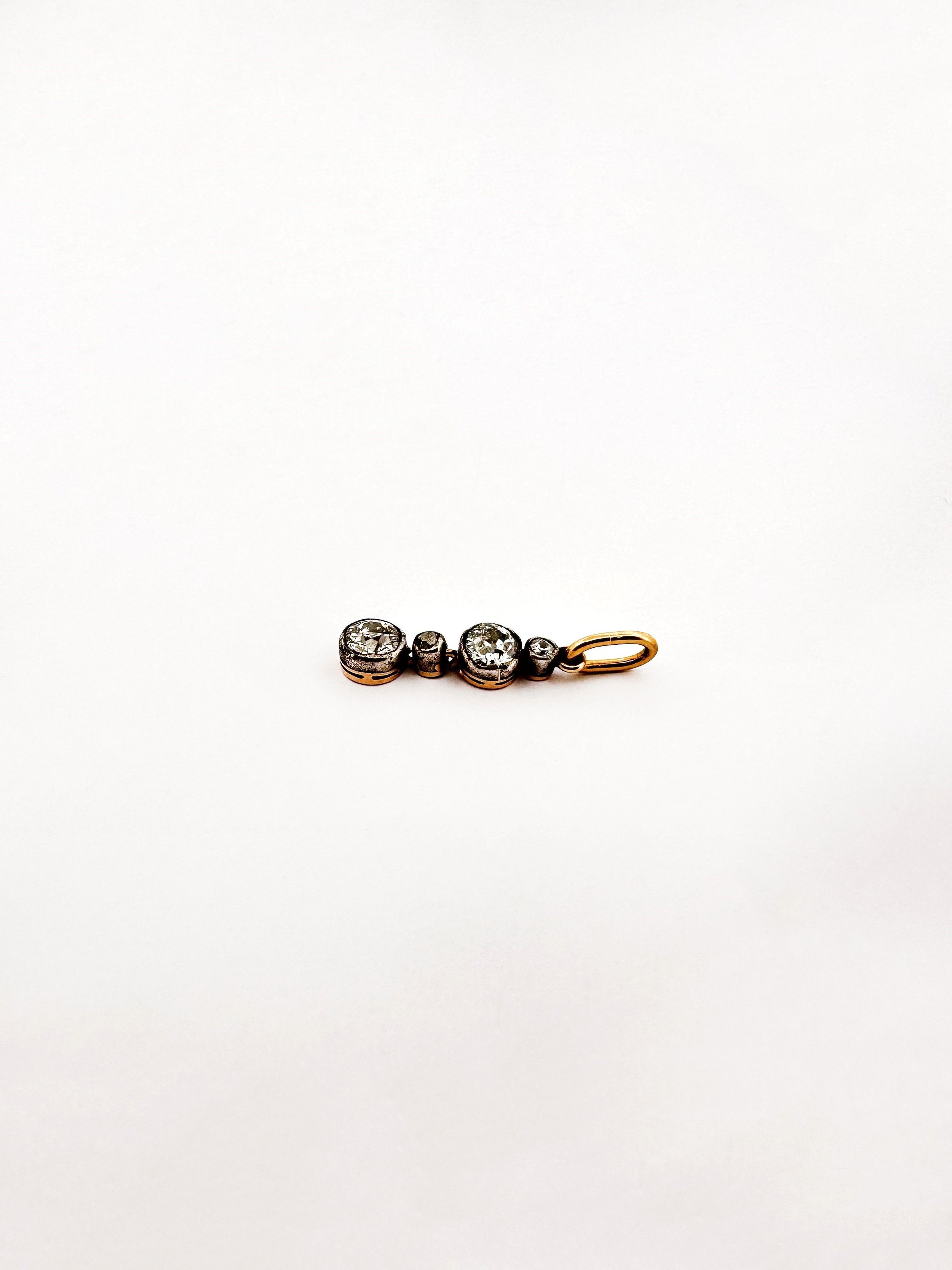 Pendentif ancien diamants en or jaune et argent