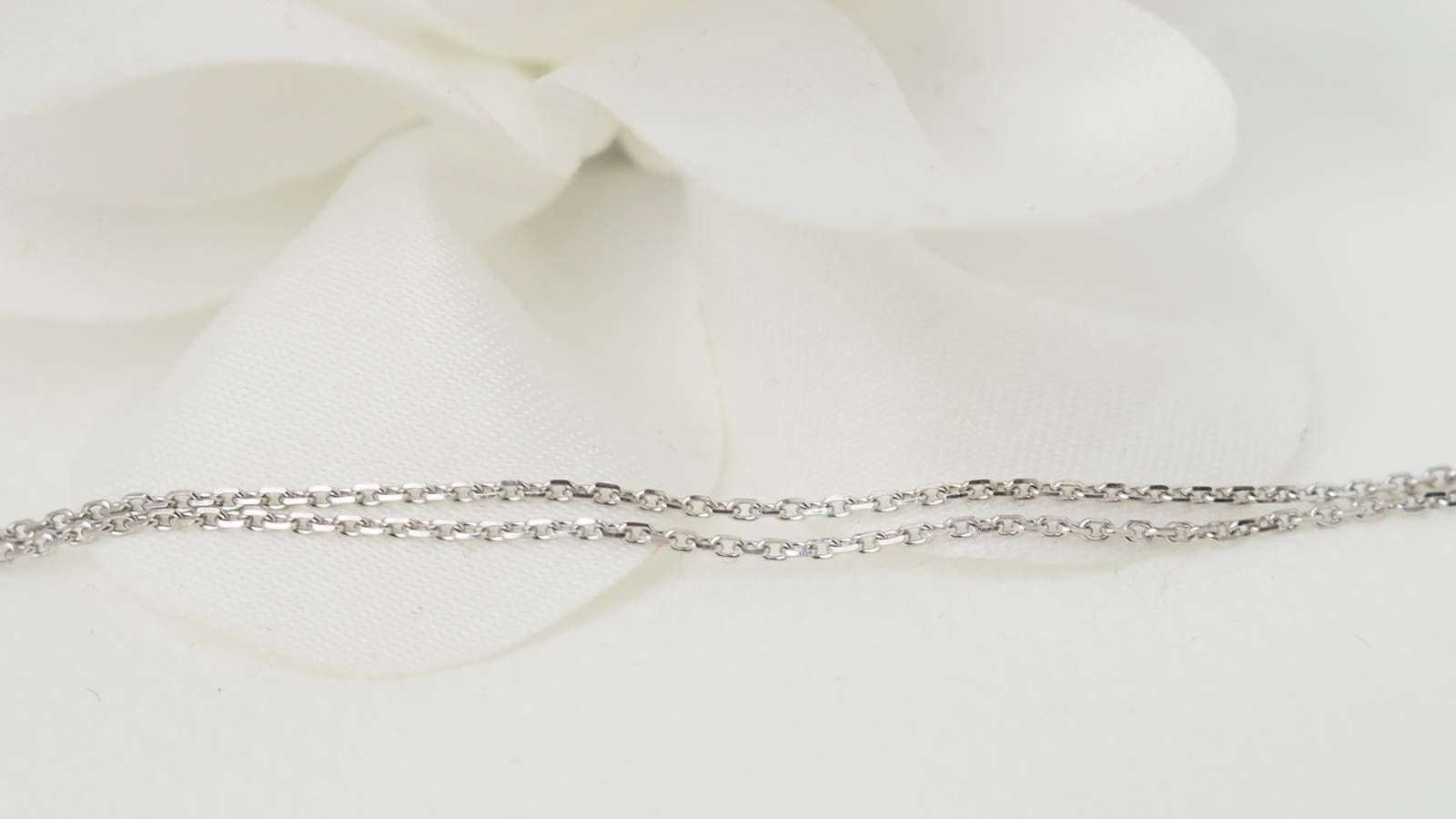 Dinh Van double hearts necklace in white gold 