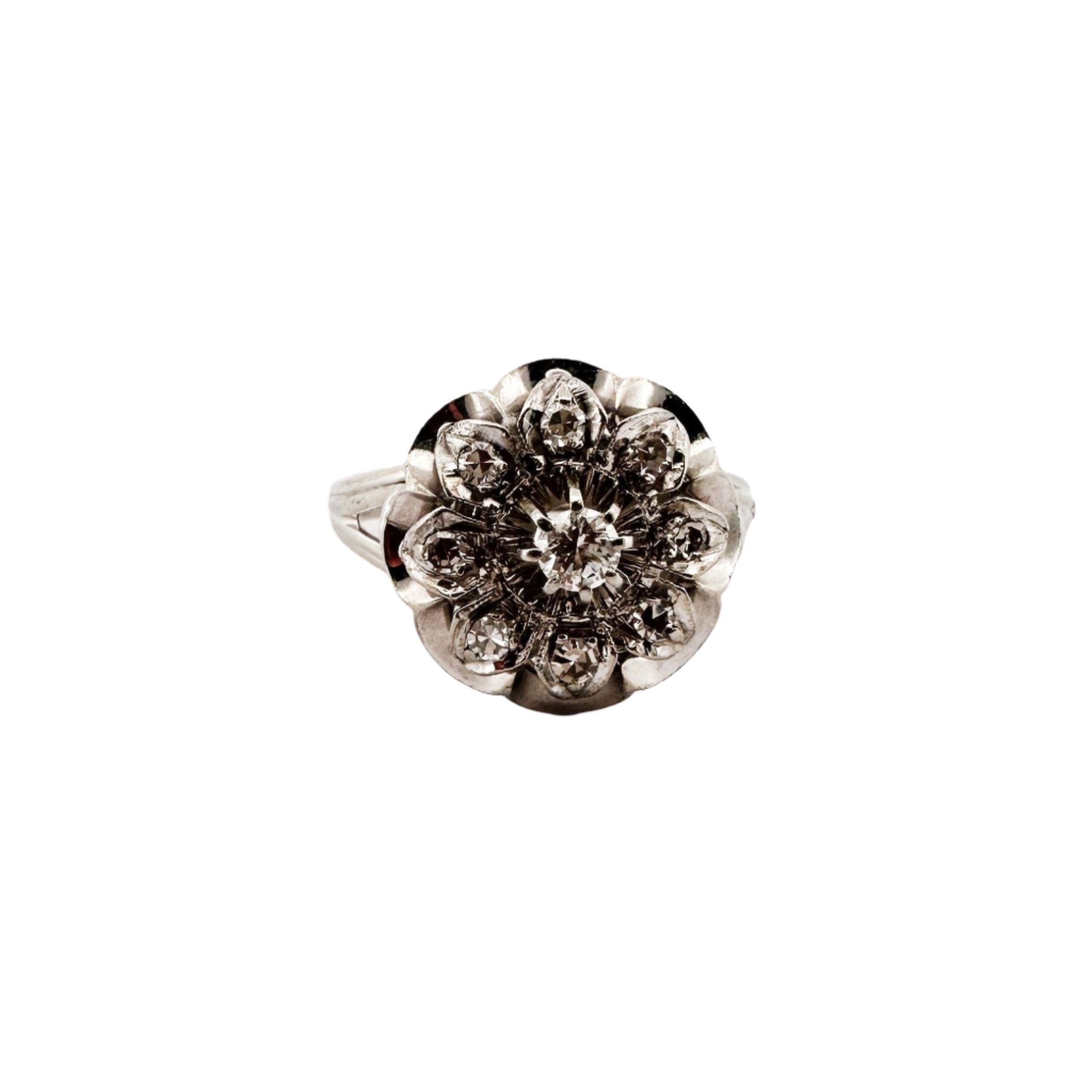 Bague Marguerite diamants en or blanc