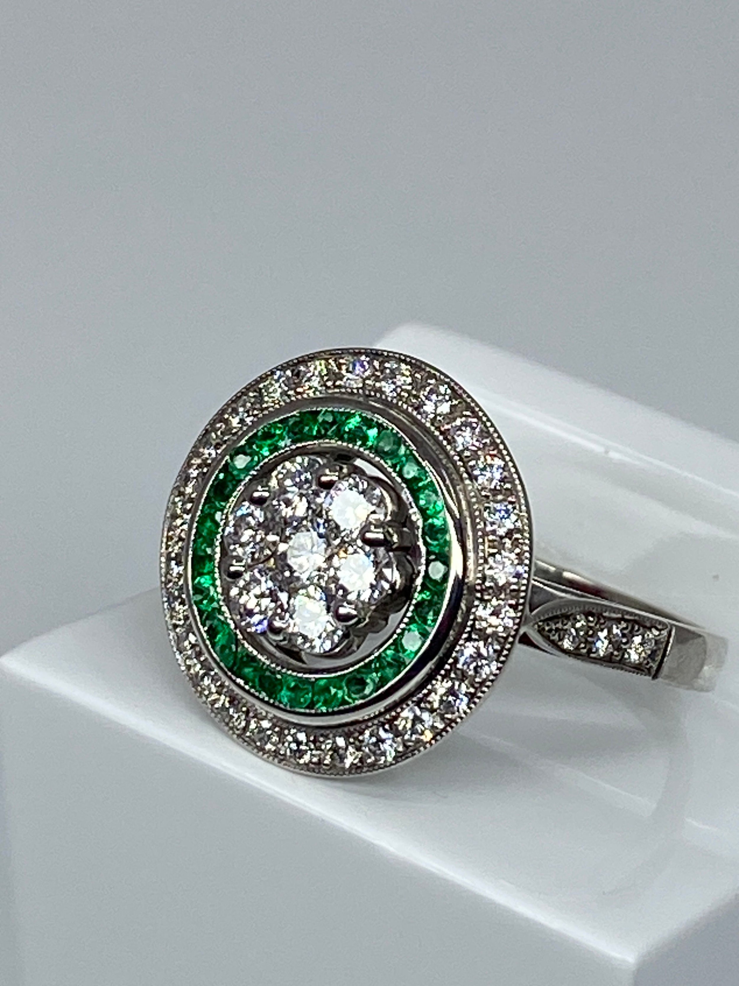 Round 18k gold emerald and diamond ART DECO style ring