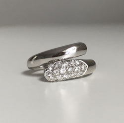 Bague BVLGARI modèle Astrea en or blanc 18K et diamants