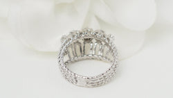 Art Deco ring in white gold and platinum, diamonds 
