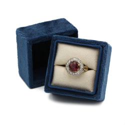 Ring - Yellow gold, garnet and diamonds