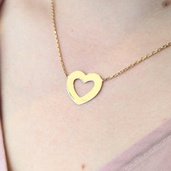 Heart necklace in yellow gold