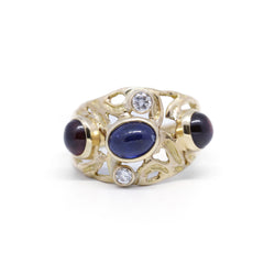 Bague - Or, Saphir, Grenats Et Diamants