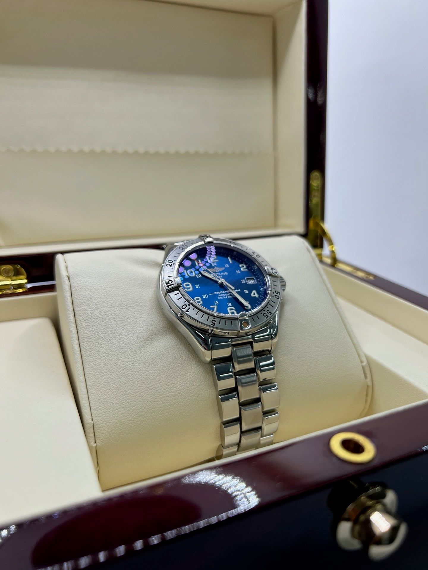 Breitling Superocean Automatic A17040