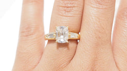 Yellow gold and 2ct cushion diamond ring Certified 