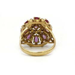 Ring at yellow gold, pink sapphires and diamonds