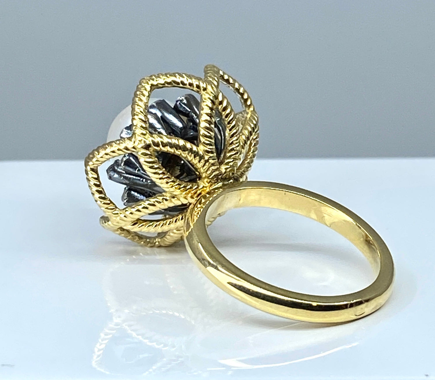 Bague en or jaune 18 carats et argent,perle fine et diamants