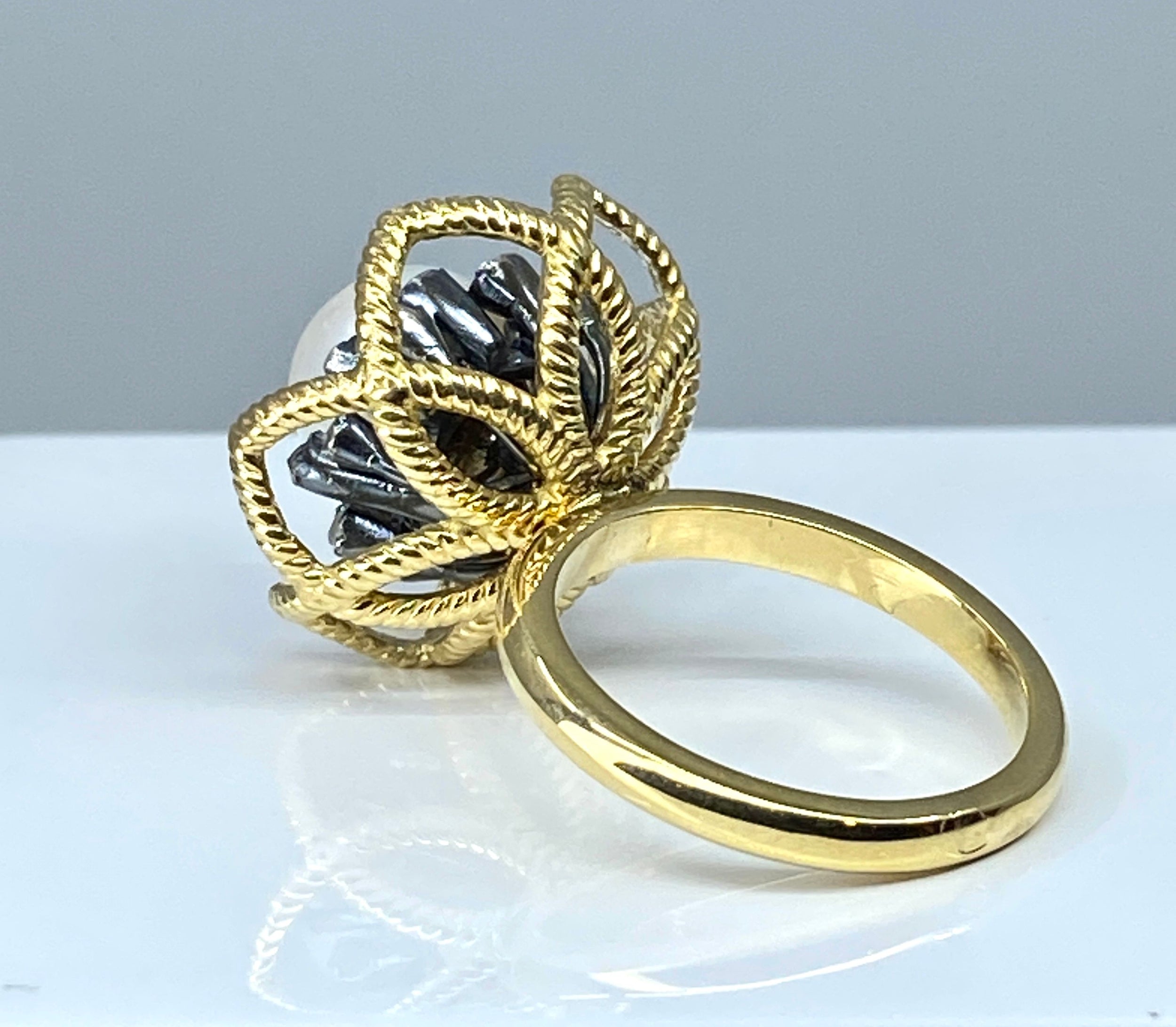 Bague en or jaune 18 carats et argent,perle fine et diamants