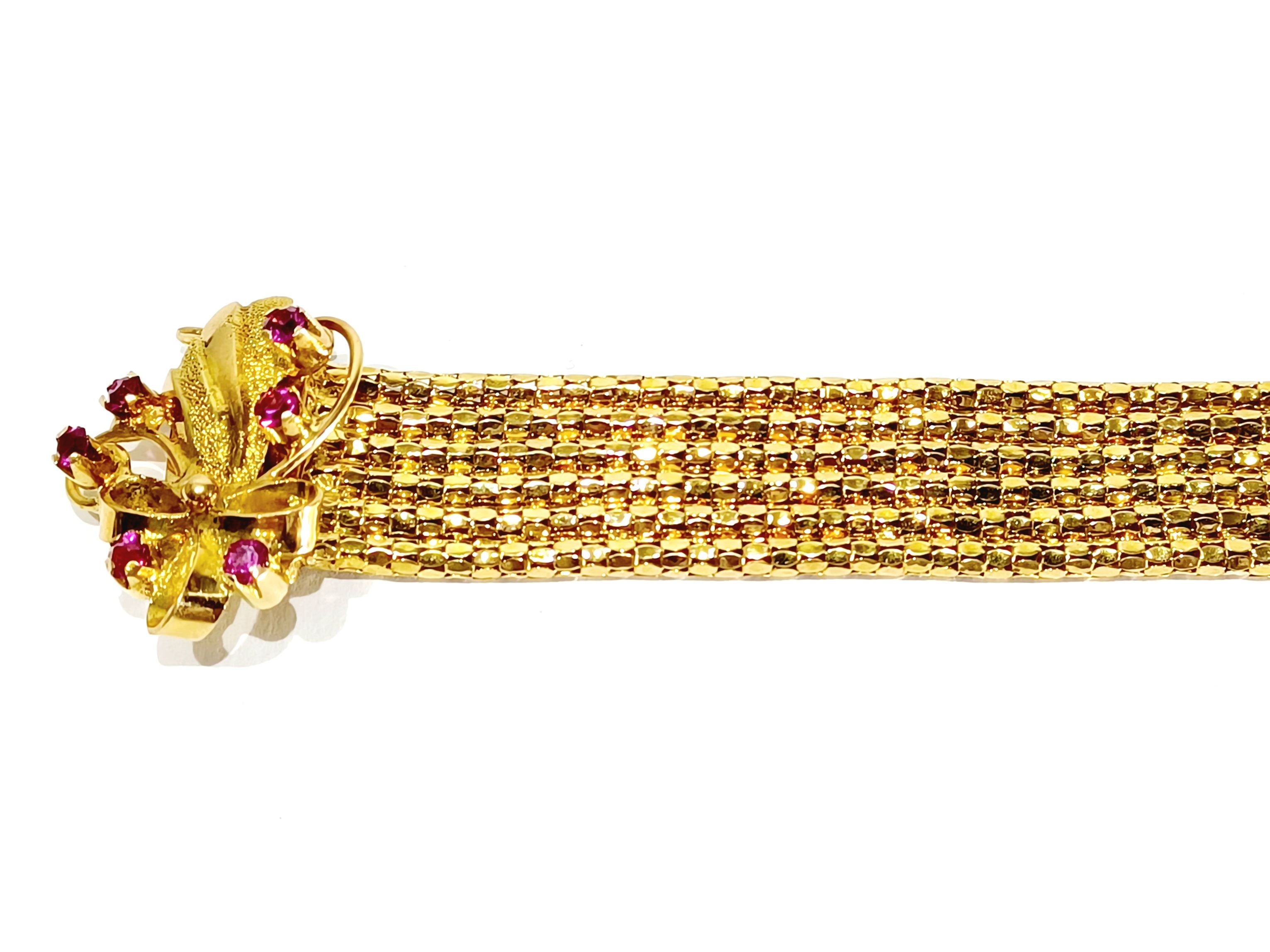Bracelet Cuff in yellow gold and ruby