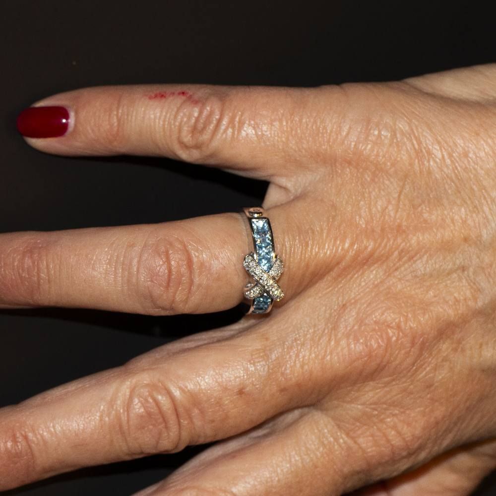 Pre-owned white gold, topaz and diamond ring