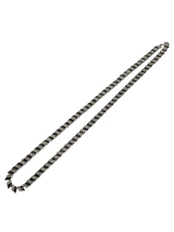 Necklace in white gold and diamonds.