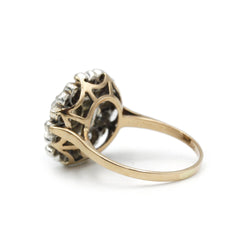Ring - Gold and diamonds