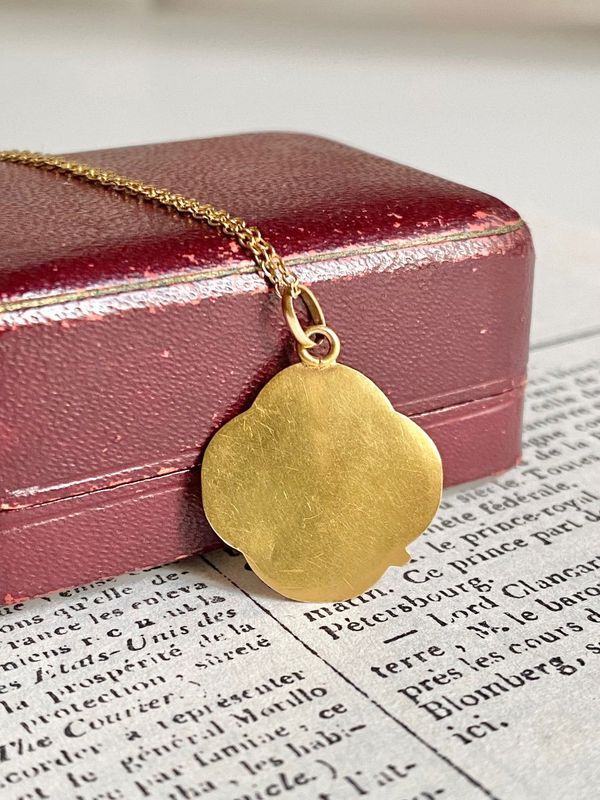 Pendentif Art Nouveau en or jaune 18k