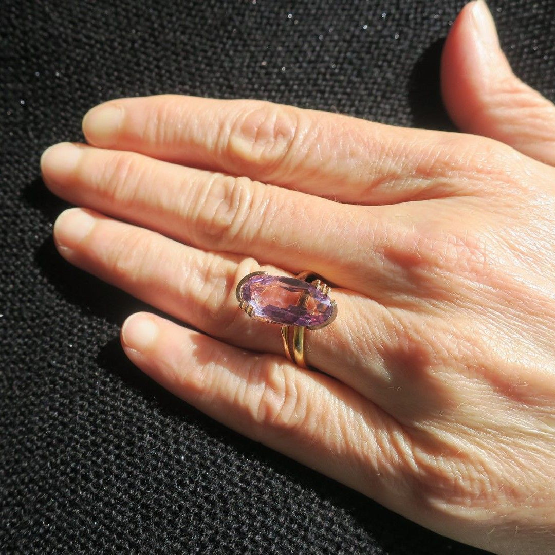 Ring amethyst cocktail