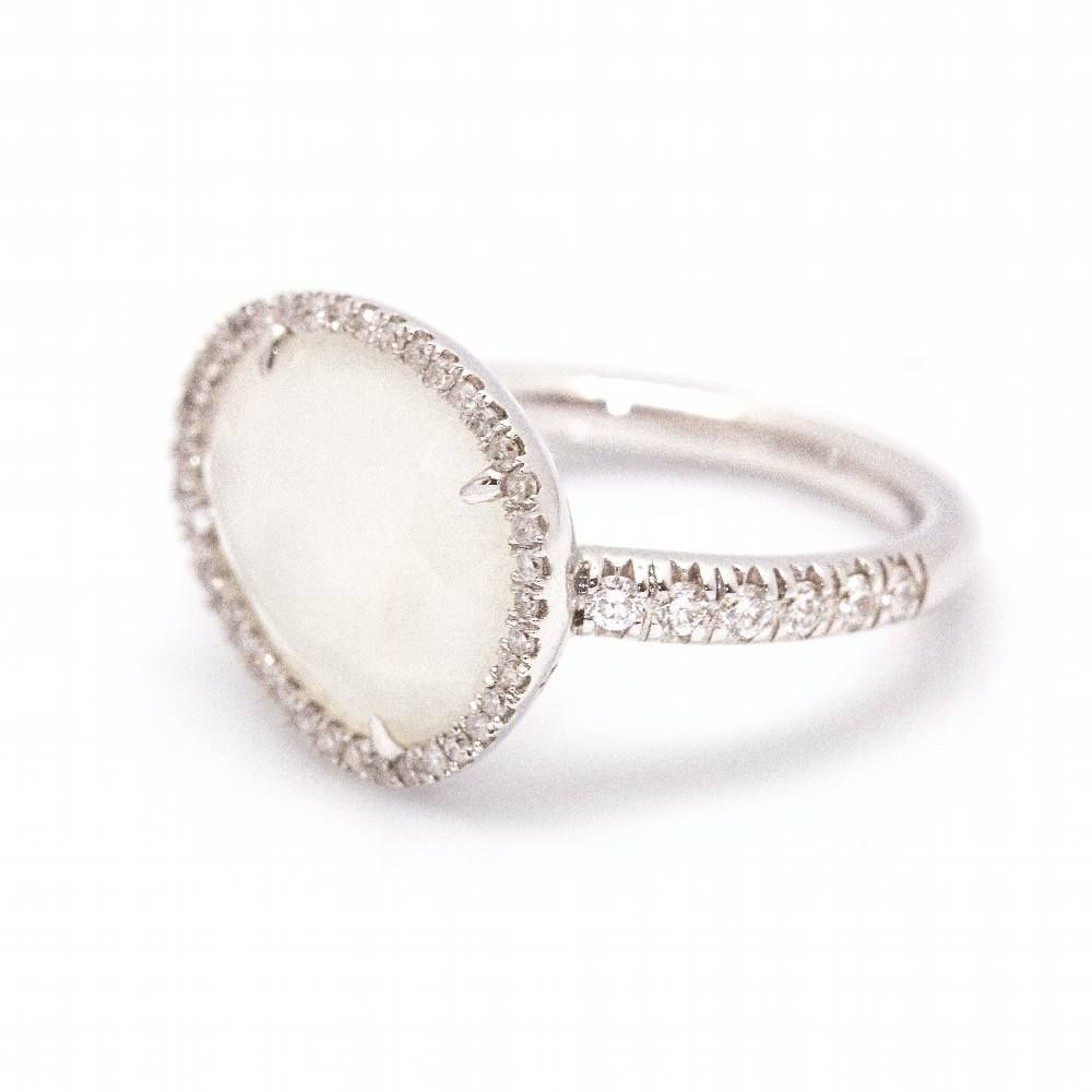 Ring MIMI LUNA in gold and diamonds