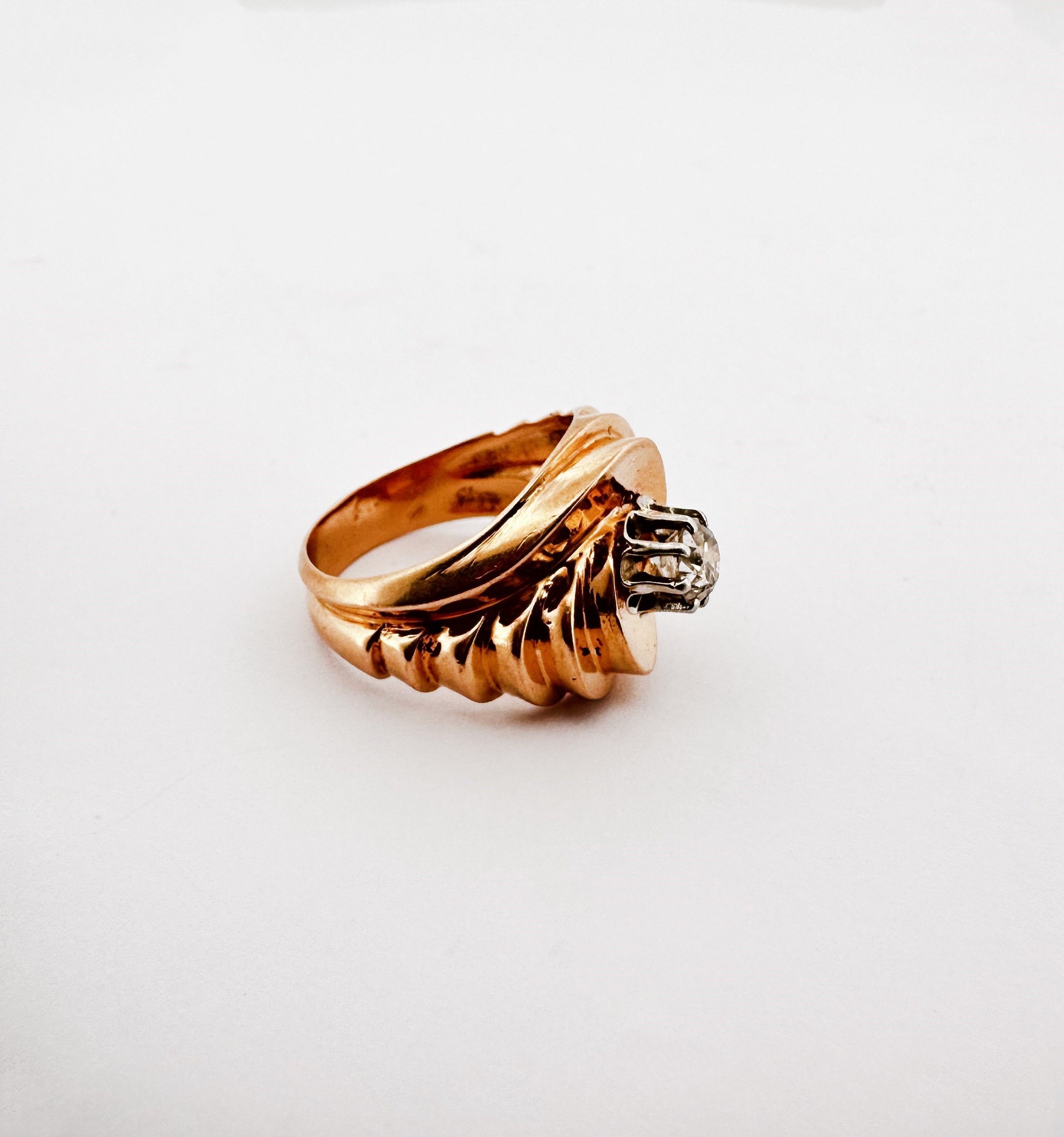 Bague Tourbillon diamant en or jaune