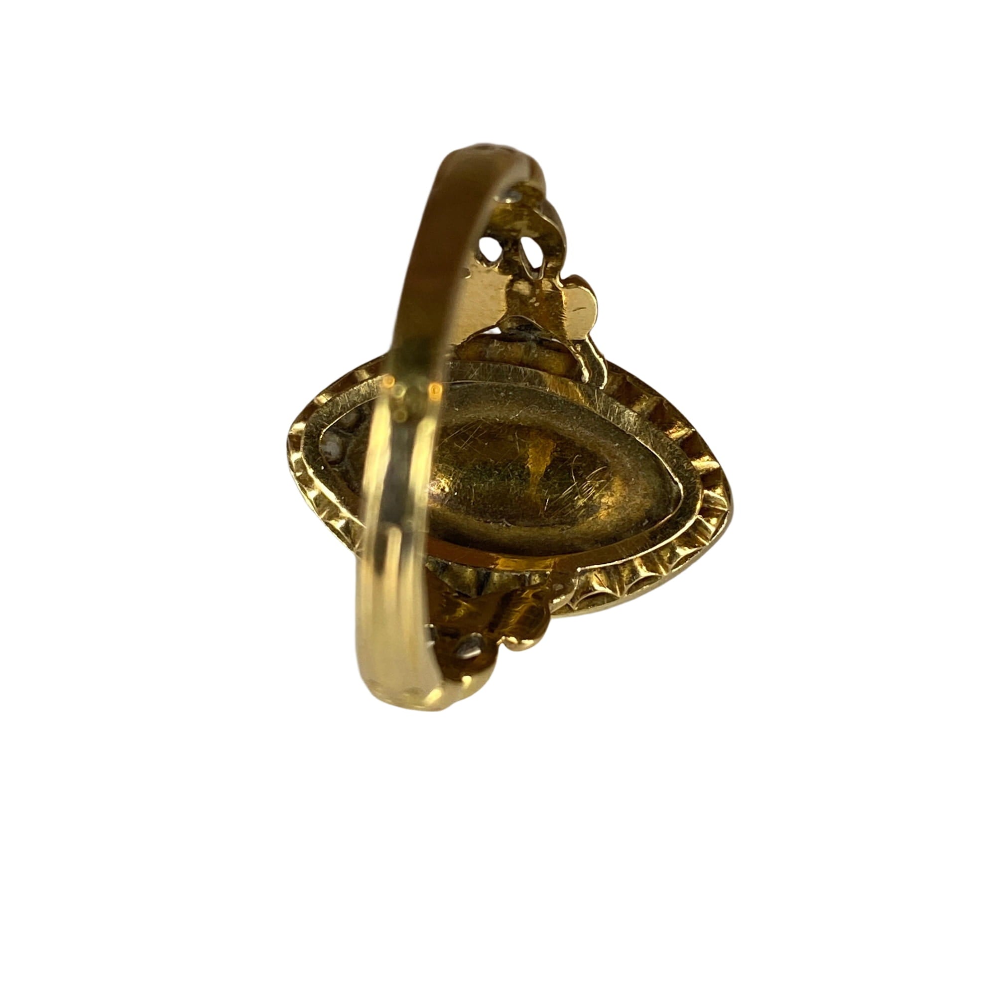 Bague marquise en 18 carats émail bleu et diamants vers 1850