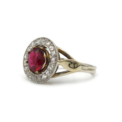Ring - Yellow gold, garnet and diamonds