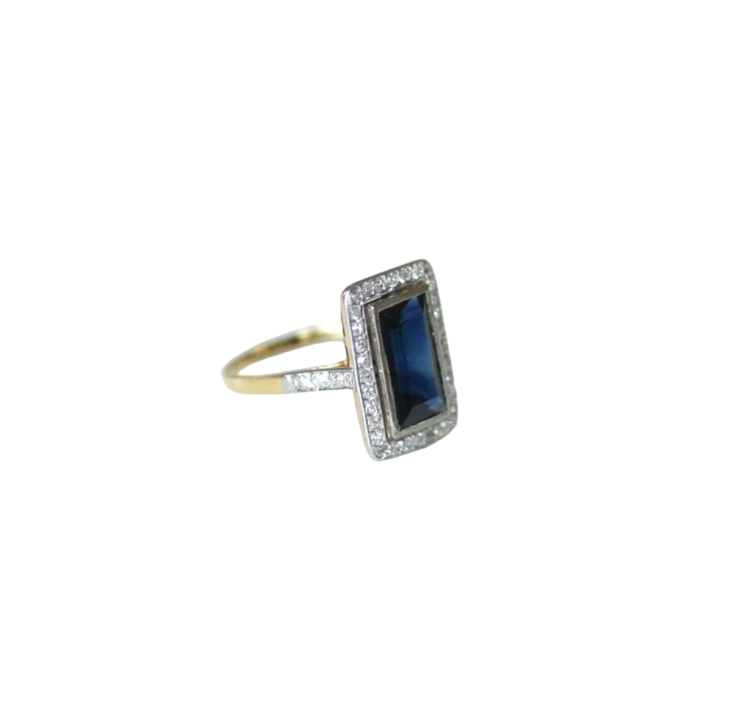 Ring Art Deco rectangular in yellow gold and paltinium with sapphire and diamonds