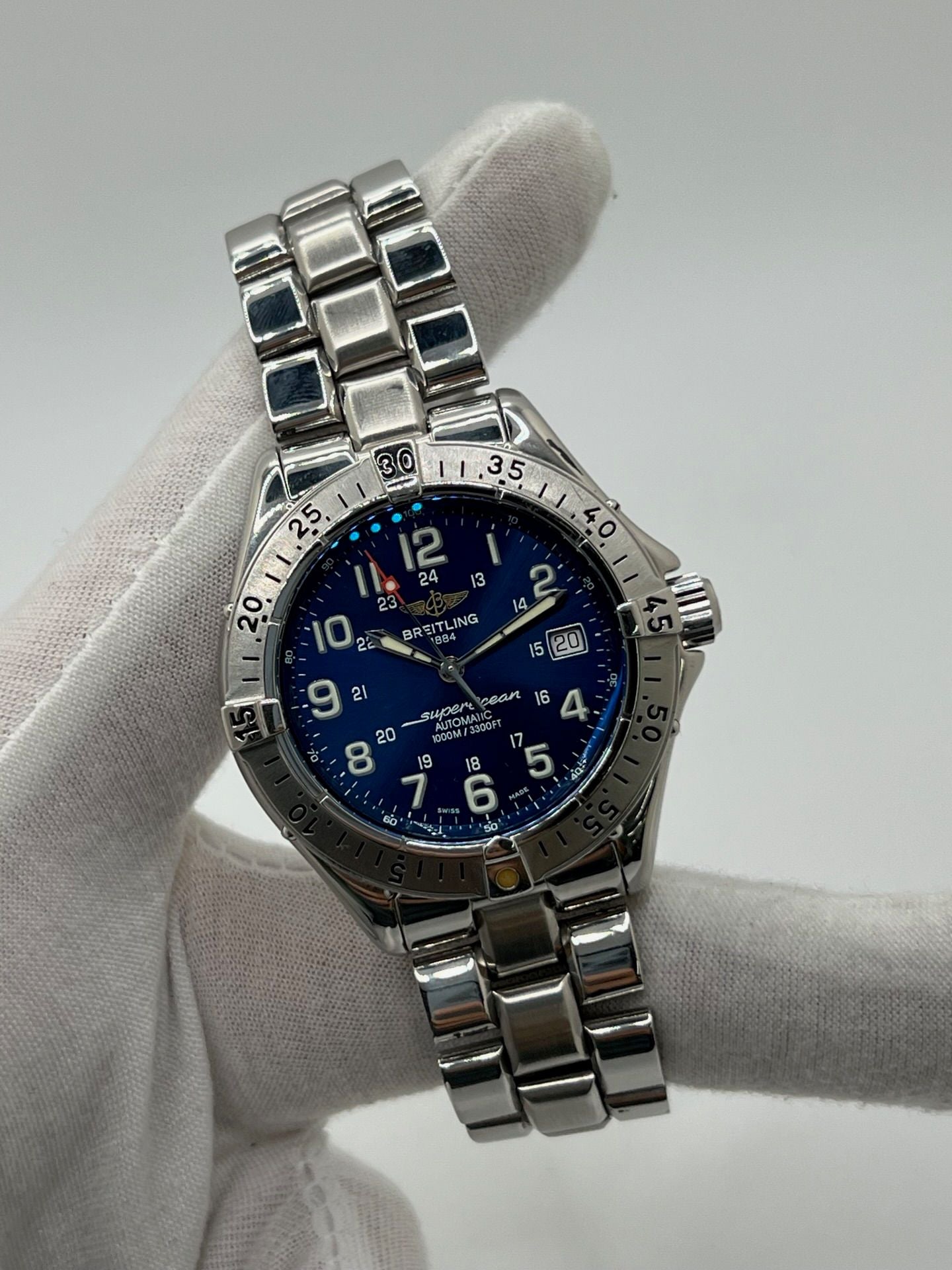 Breitling Superocean Automatic A17040