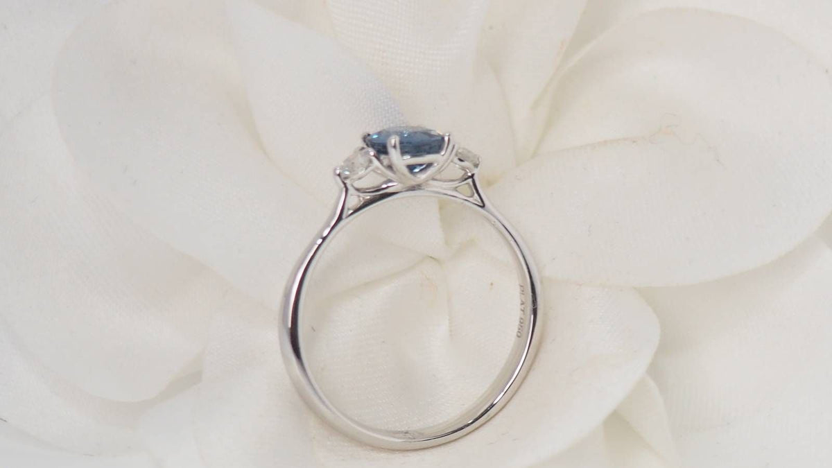 Ceylon sapphire and diamond platinum ring 