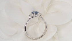 Bague en platine saphir de Ceylan et diamants