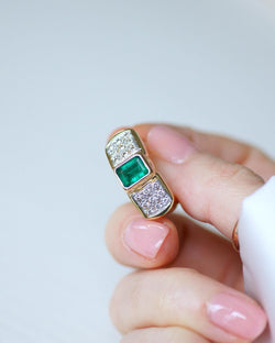 Bague vintage en or jaune et émeraude