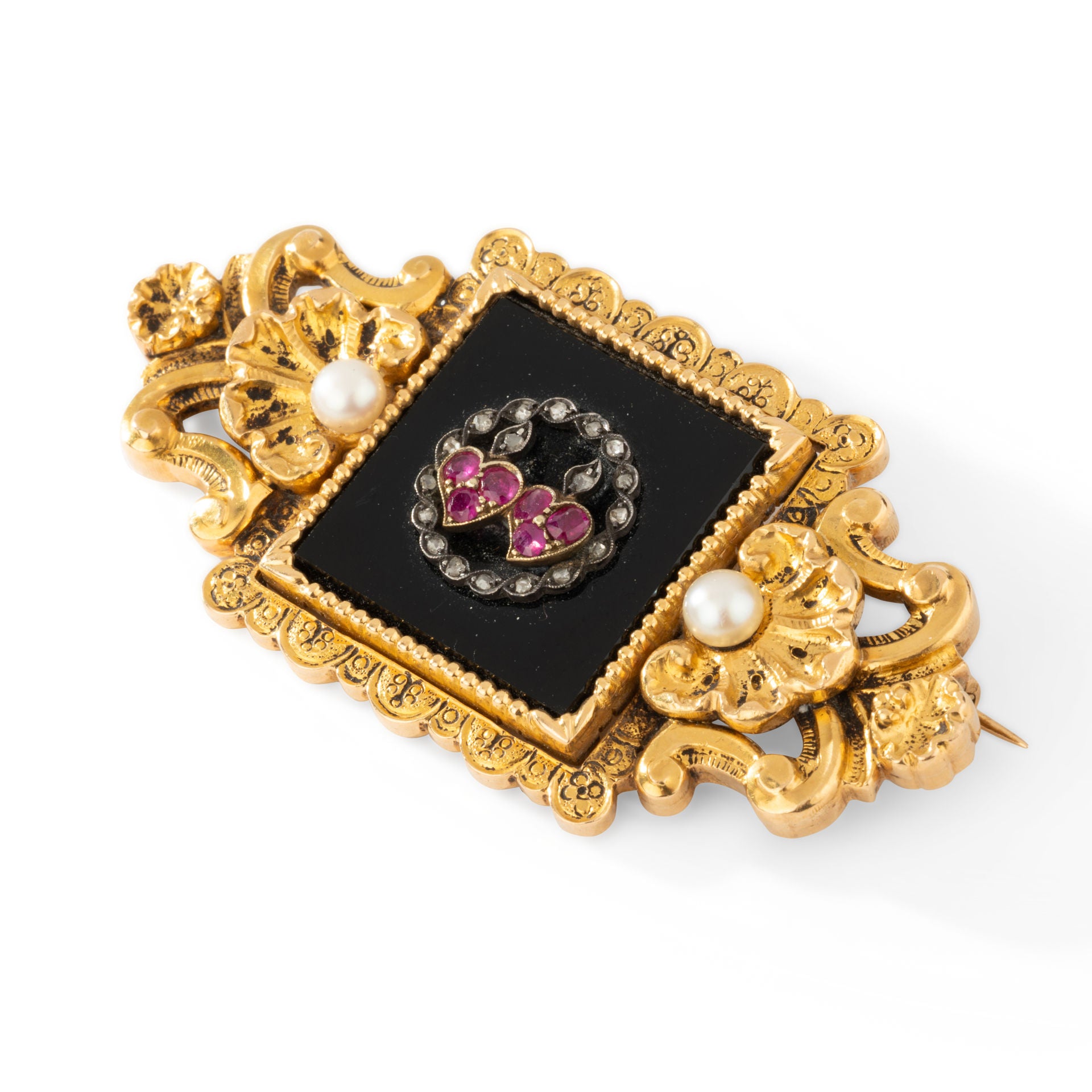 Intertwined Hearts Brooch 