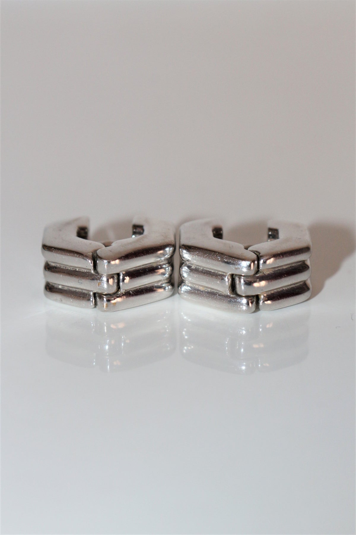 Chimento Vintage White Gold Pierced Earrings