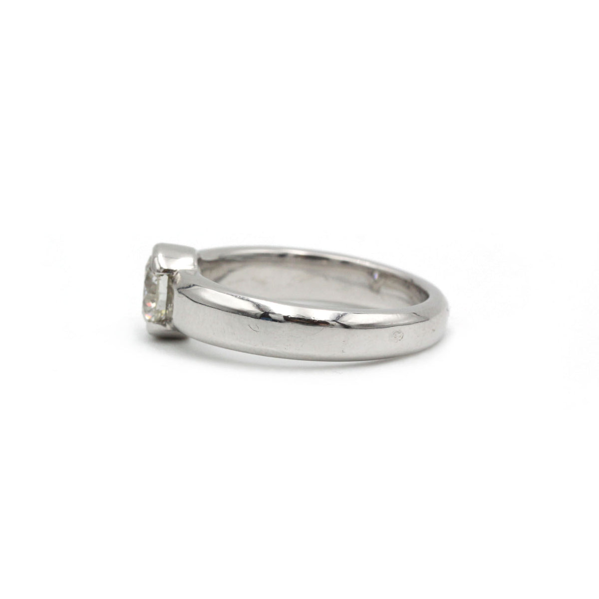 Ring Solitaire in white gold and diamond