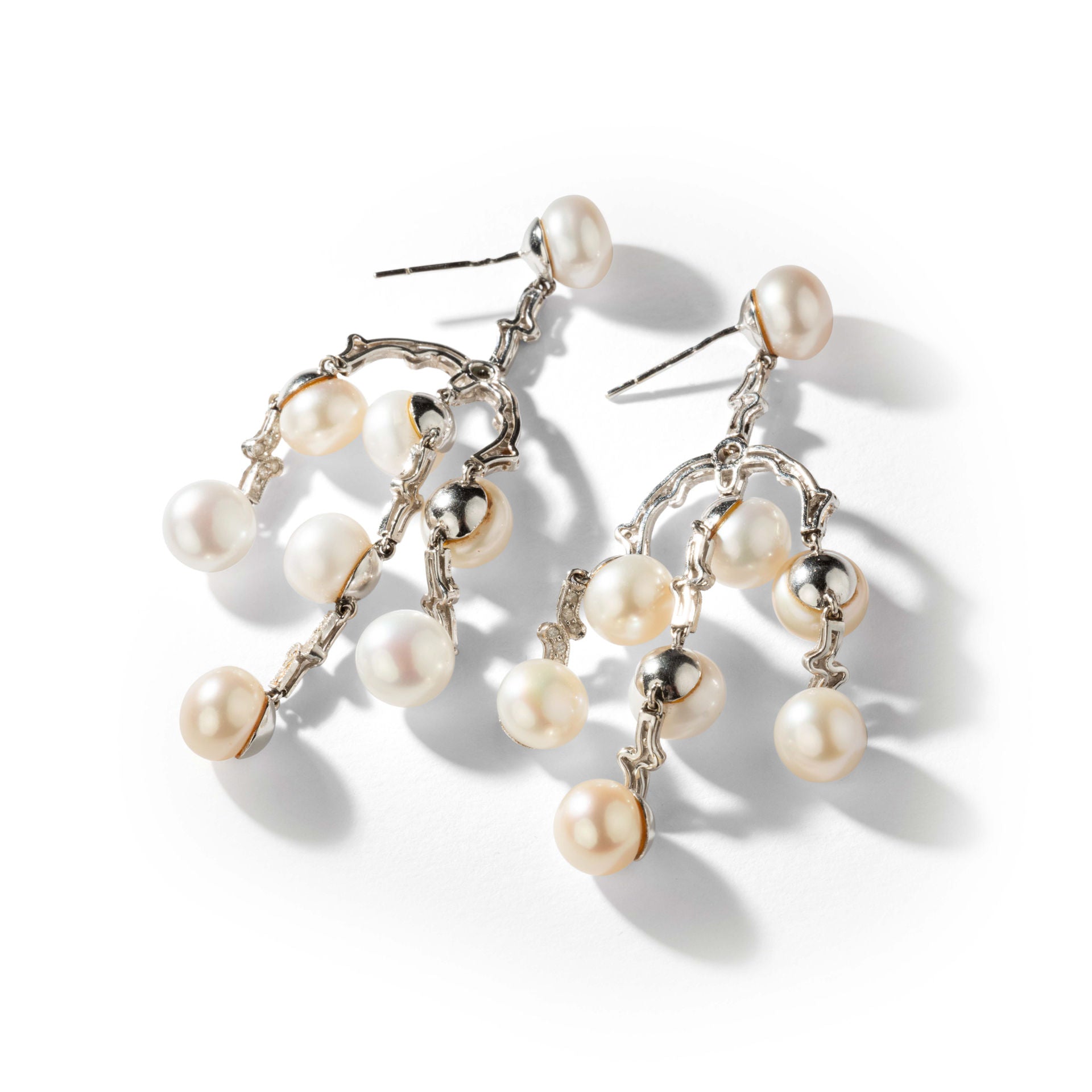 Elégante paire de boucles d'oreille Girandole perles des diamants