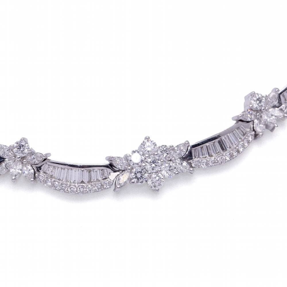 Collier THAYPER en or blanc avec diamants