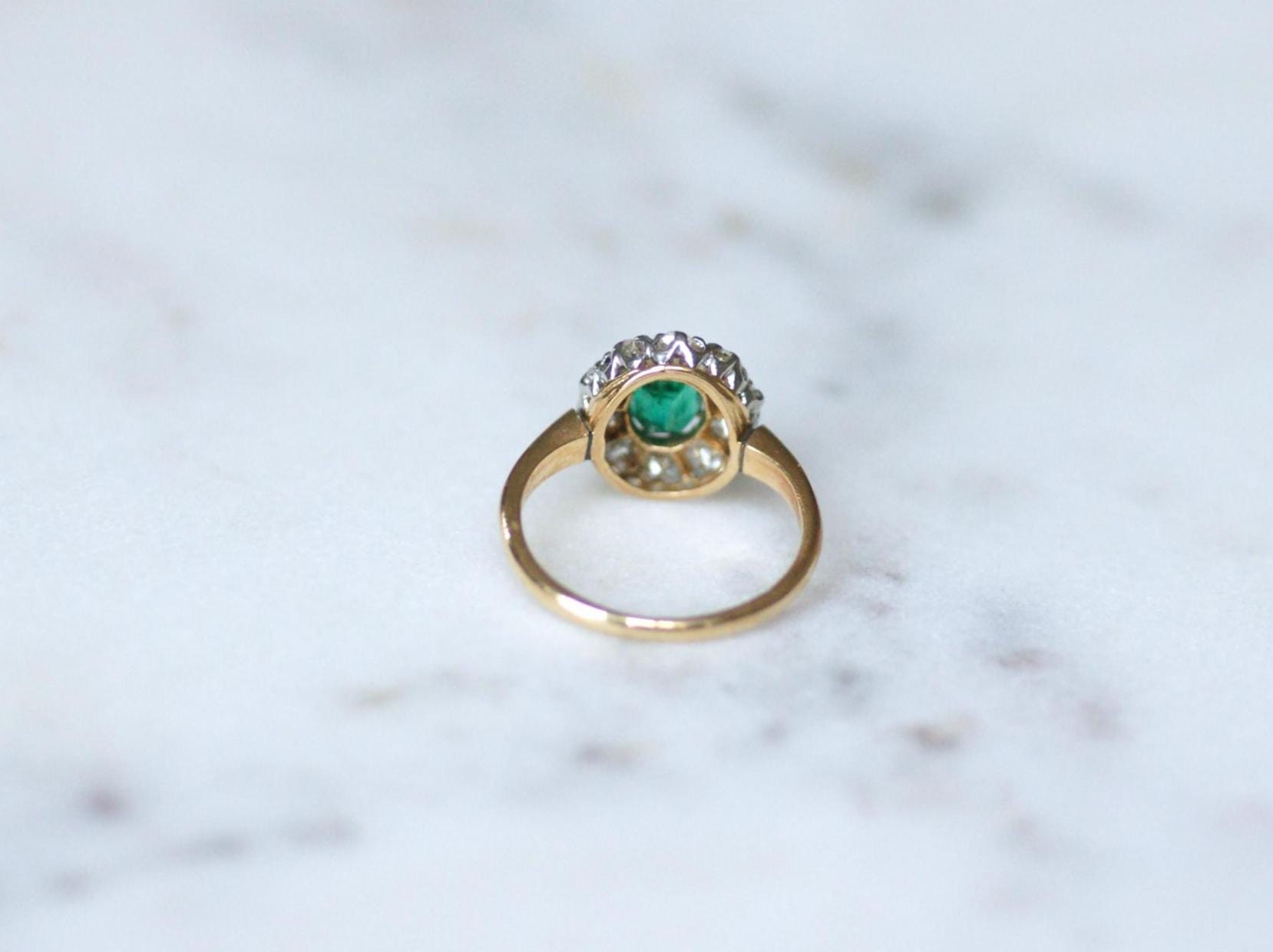 Ring Marguerite Old Colombian Emerald and diamonds