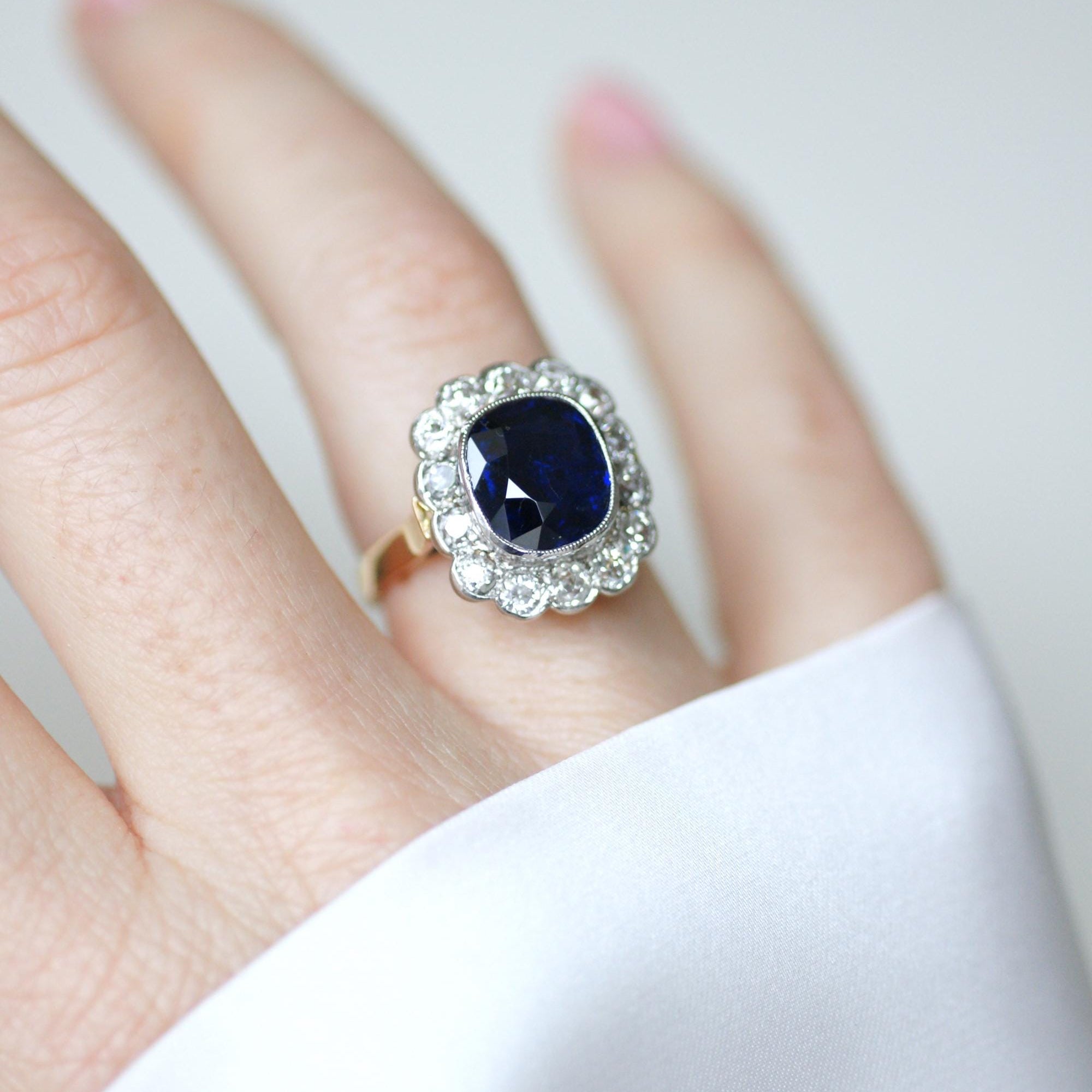 Bague Pompadour en or rose, saphir, et diamants