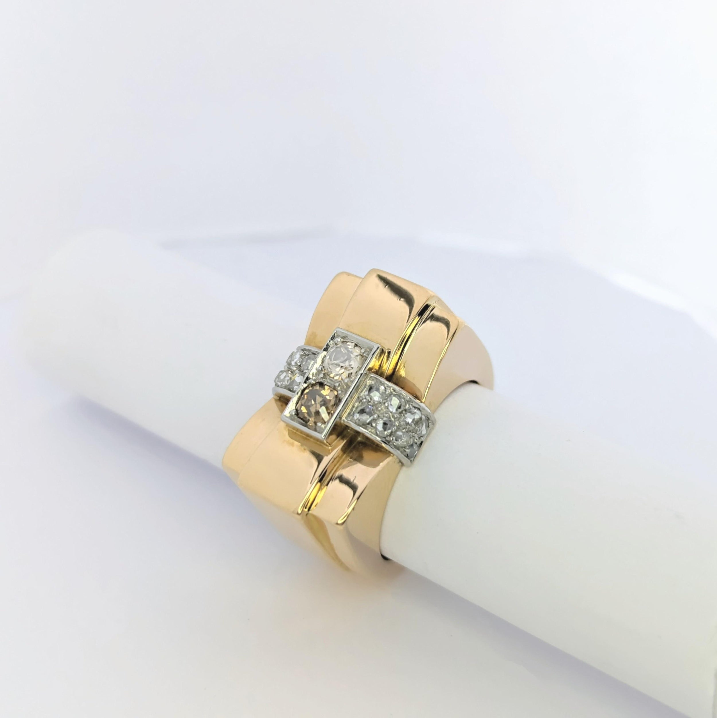 Bague Tank en or jaune et diamants