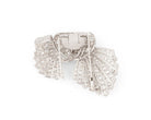 Broche en or gris et diamants