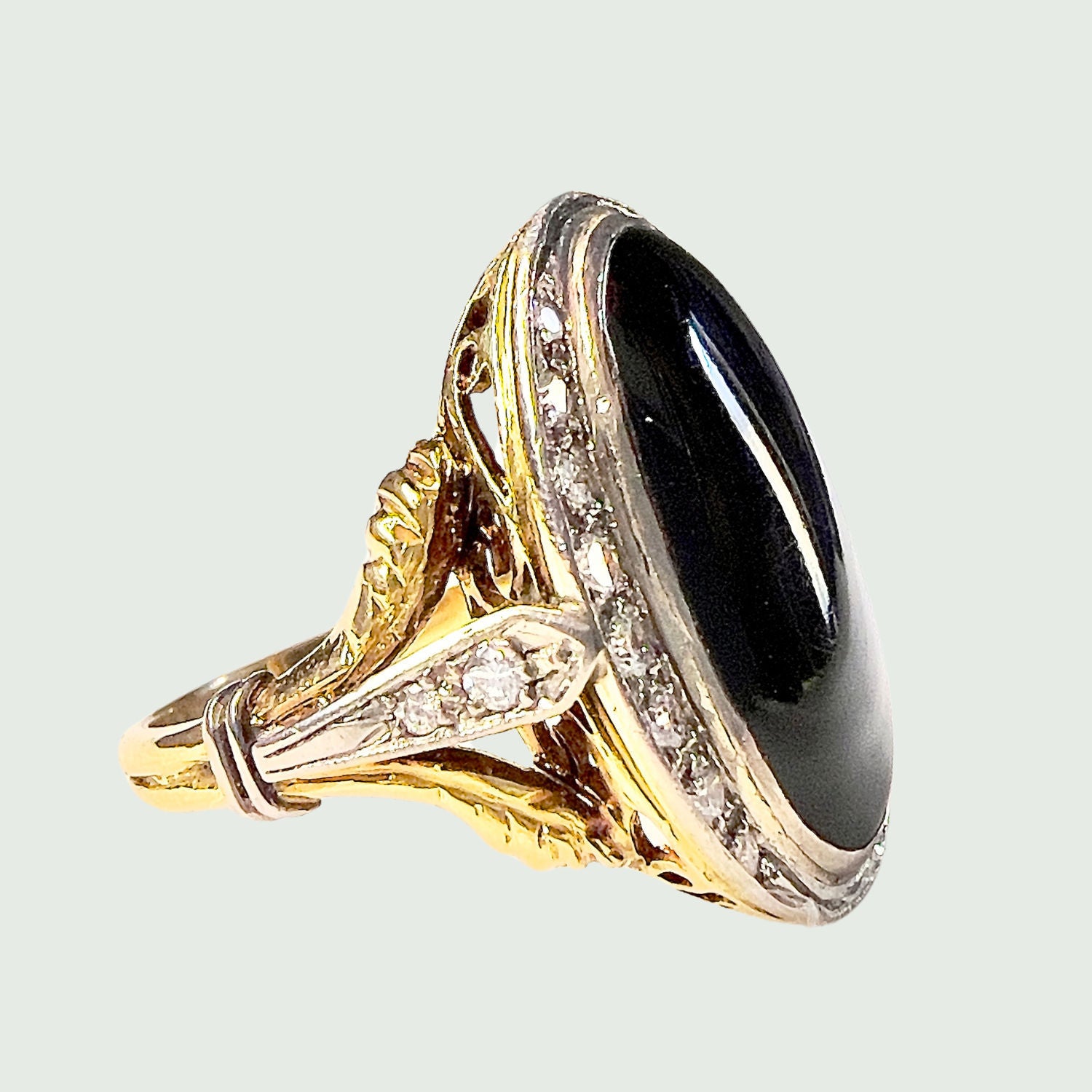 SORTIJA ART DECO ÉPOCA 1930-35 DE DIAMANTES Y ONIX