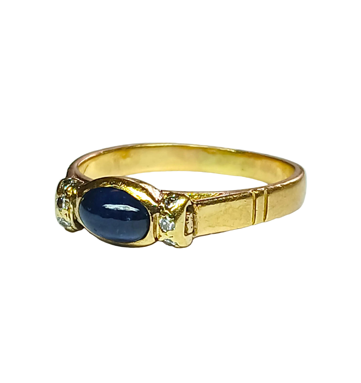 Yellow gold, sapphire and diamond ring 