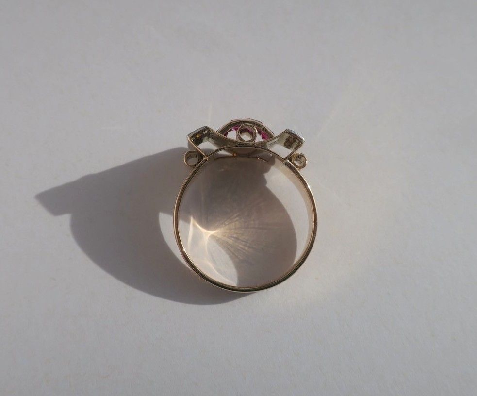 Bague Tank Art Déco diamants rubis or platine