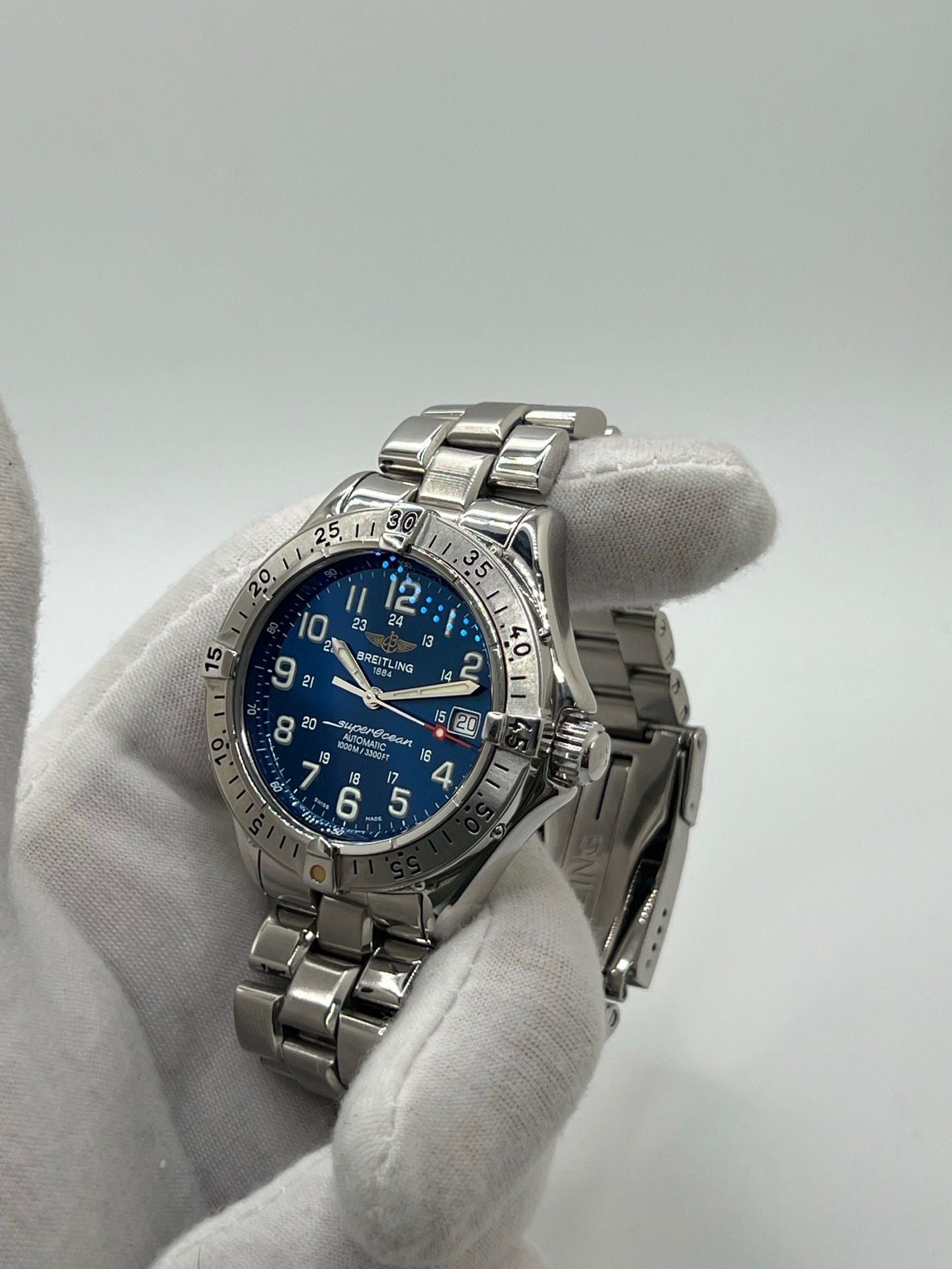 Breitling Superocean Automatic A17040
