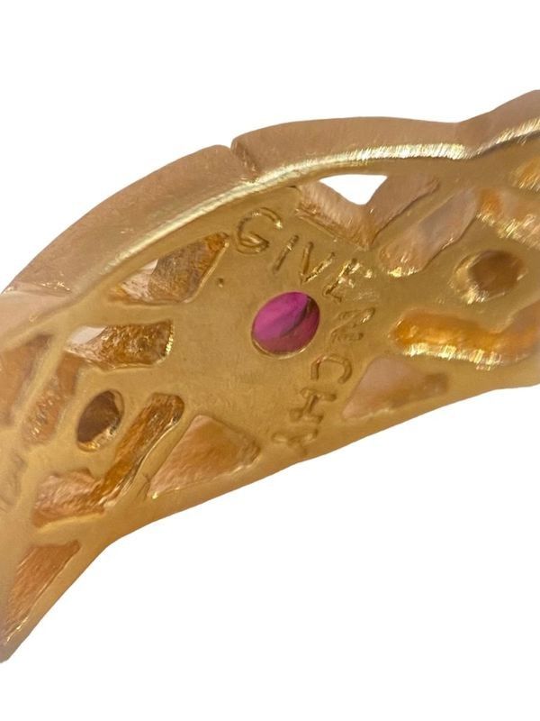 Anneau d'Eternité GIVENCHY, en or 18k, rubis et diamants.