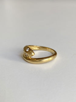 Ring at yellow gold and diamonds