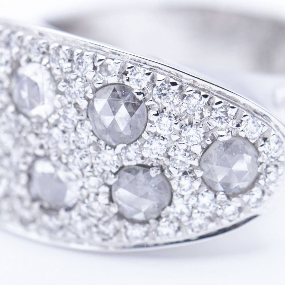 Ring at white gold with diamonds brilliant cut