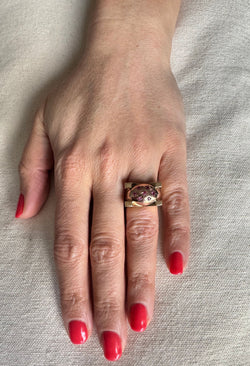 Ring at rose gold and ruby