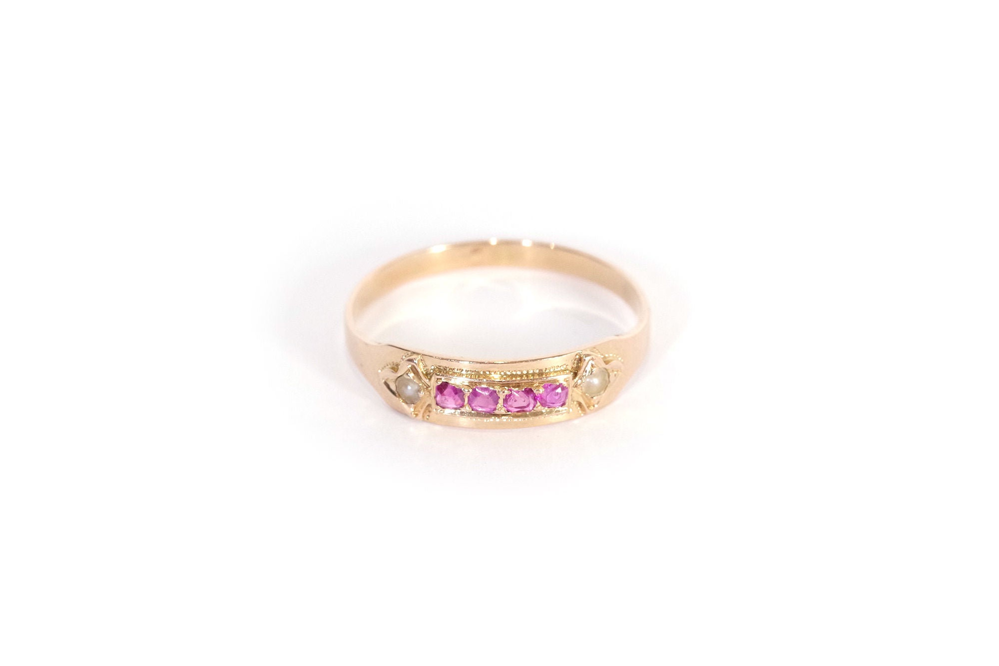 Bague bandeau rubis en or