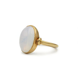 Bague or jaune 750 et pierre de lune